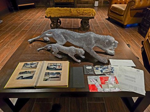 Used 2003 Lincoln Town Car Cartier image 23