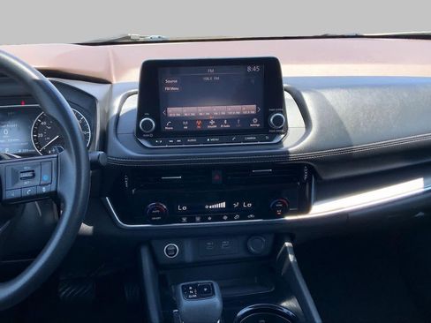 Used 2021 Nissan Rogue SV FWD image 6