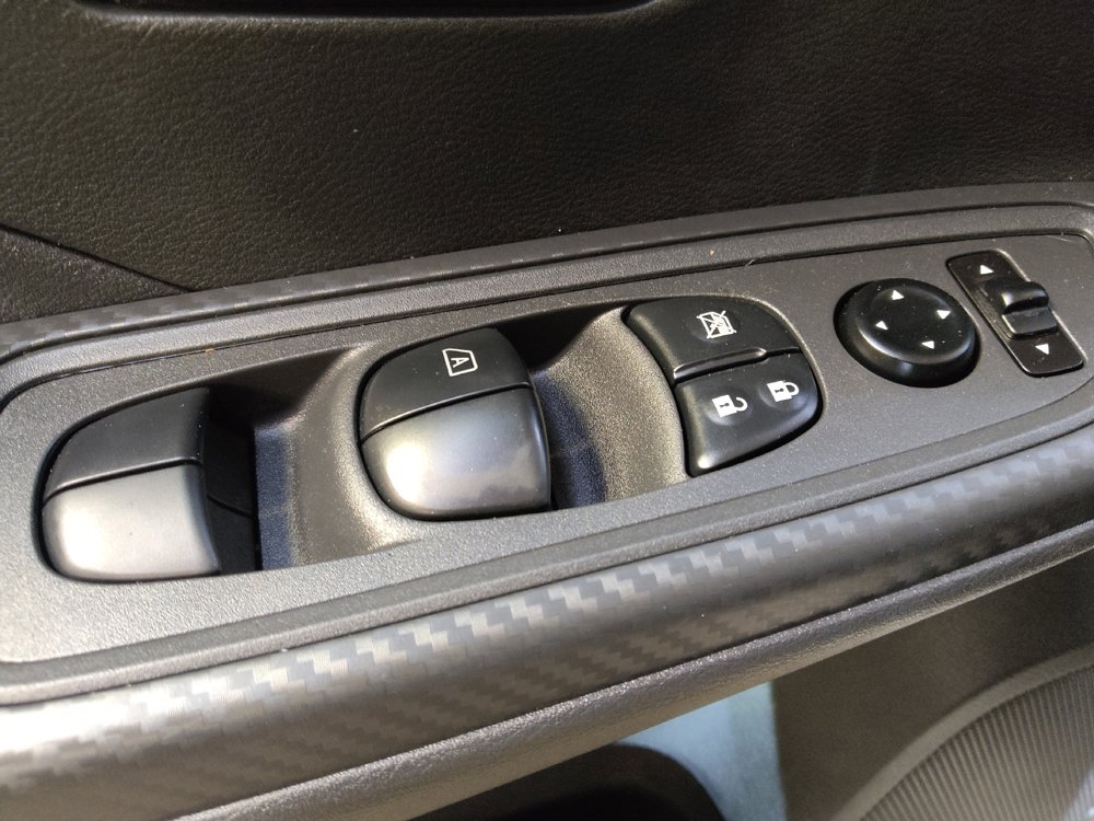 Used 2025 Nissan Versa S w/ Trunk Package FWD image 27