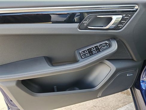 New 2026 Porsche Macan S image 11