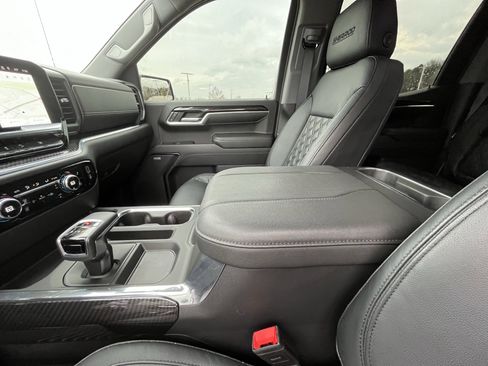 Used 2023 GMC Sierra 1500 Elevation w/ Preferred Package image 26