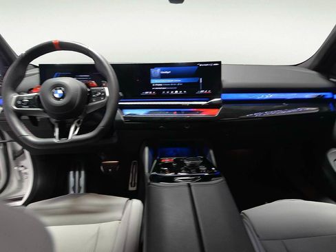 Used 2026 BMW M5 w/ M Driver's Package AWD/4WD image 12