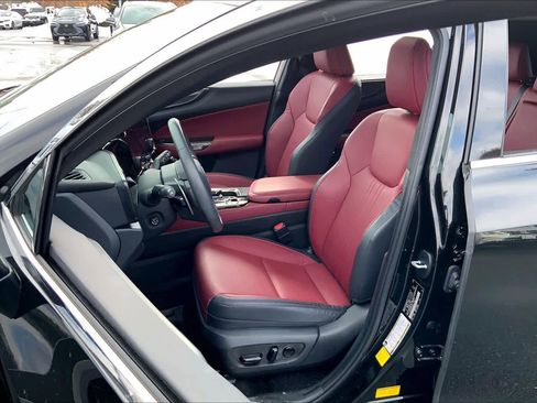 Used 2023 Lexus NX 350h AWD image 8