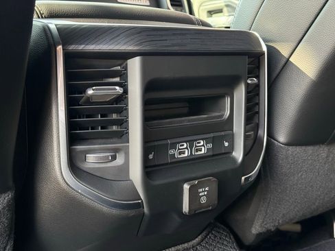 Used 2024 RAM 2500 Laramie w/ Night Edition AWD/4WD image 32