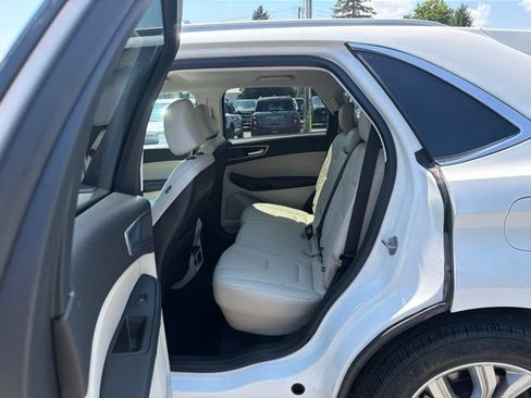Used 2023 Ford Edge Titanium AWD/4WD image 47