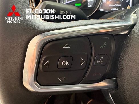 Used 2023 Jeep Wrangler Unlimited Sahara AWD/4WD image 21