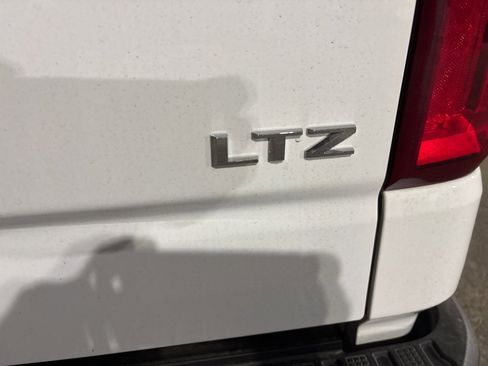 Used 2022 Chevrolet Silverado 1500 LTZ image 11