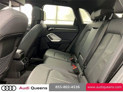 Used 2023 Audi Q3 2.0T Premium w/ Convenience Package image 11