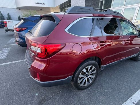 Used 2015 Subaru Outback 2.5i Limited image 4