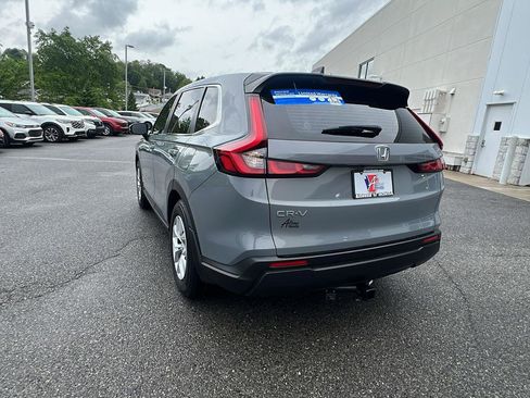 Used 2024 Honda CR-V LX image 6
