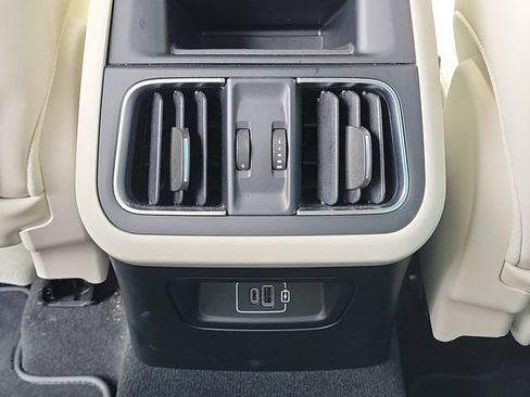 Certified 2023 Maserati Grecale Modena AWD/4WD image 12