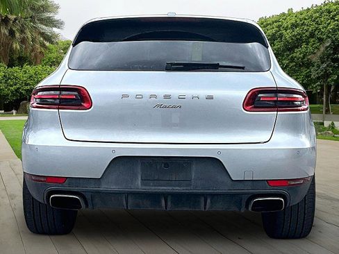 Used 2017 Porsche Macan image 4