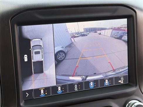 Used 2019 GMC Sierra 1500 AT4 w/ AT4 Premium Package image 19