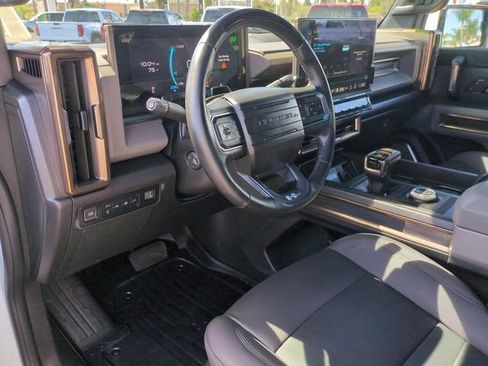 Used 2024 GMC Hummer EV 2X w/ Extreme Off-Road Package AWD/4WD image 10