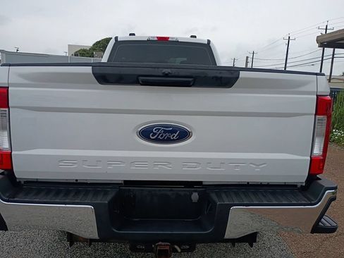Used 2022 Ford F250 XL w/ STX Appearance Package AWD/4WD image 11