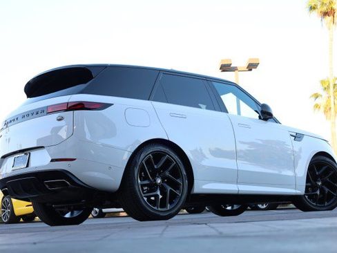 Used 2023 Land Rover Range Rover Sport SE Dynamic AWD/4WD image 19