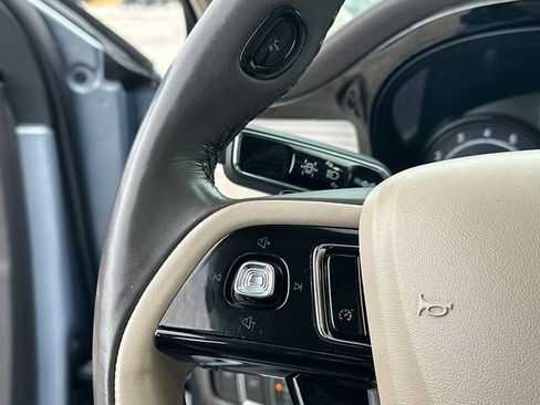Used 2022 Lincoln Corsair AWD w/ Premium Package image 31