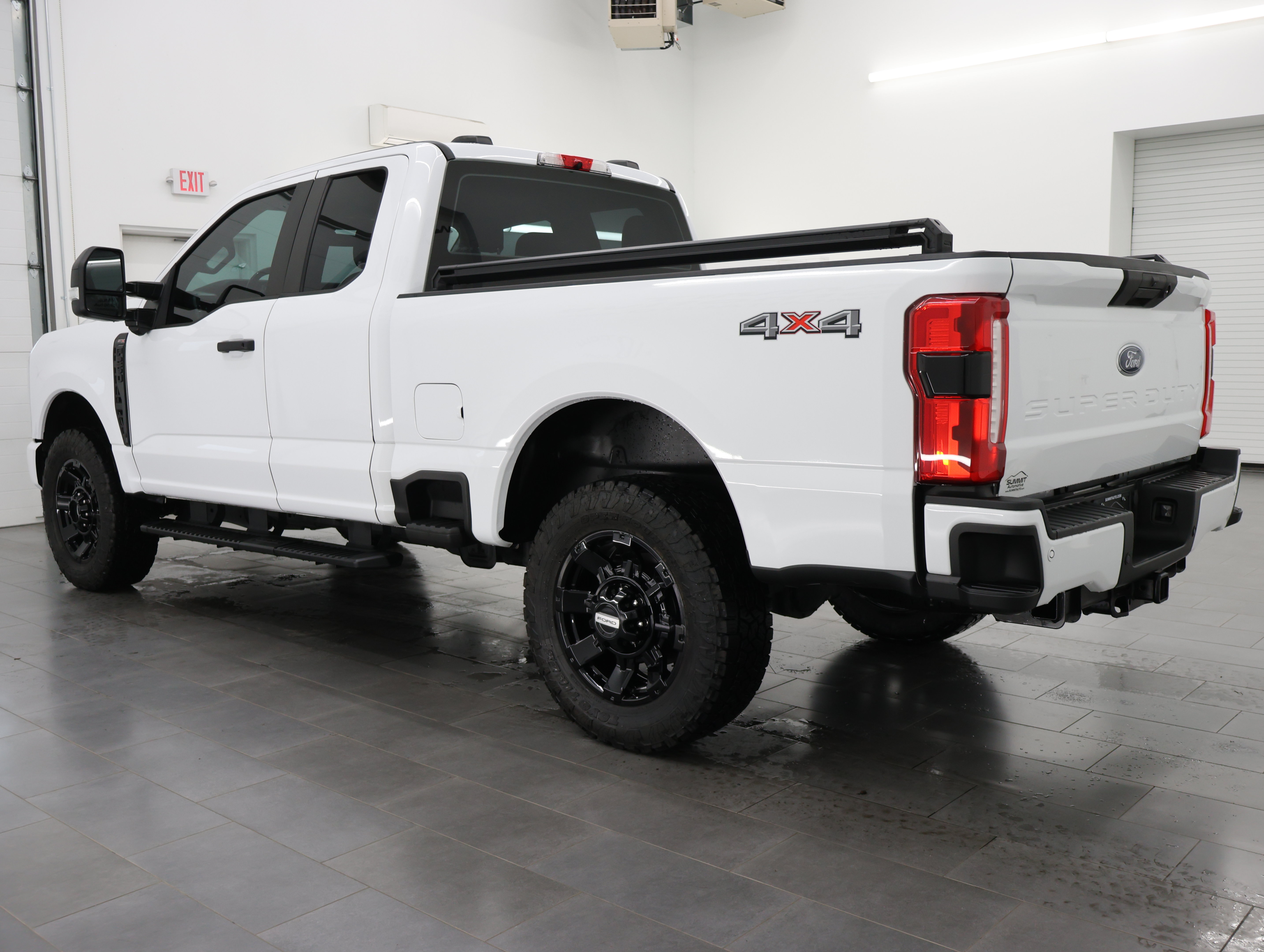 Used 2023 Ford F250 XL w/ STX Appearance Package AWD/4WD image 6