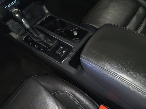 Used 2017 Ford Escape Titanium image 26