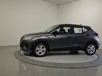 New 2025 Nissan Kicks Play S video 2