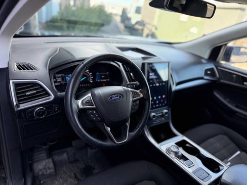 Used 2023 Ford Edge SEL w/ Cold Weather Package image 8