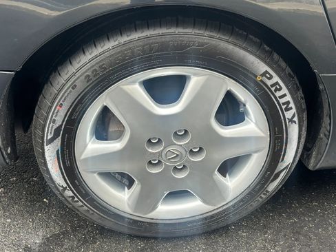 Used 2004 Lexus LS 430 RWD image 40