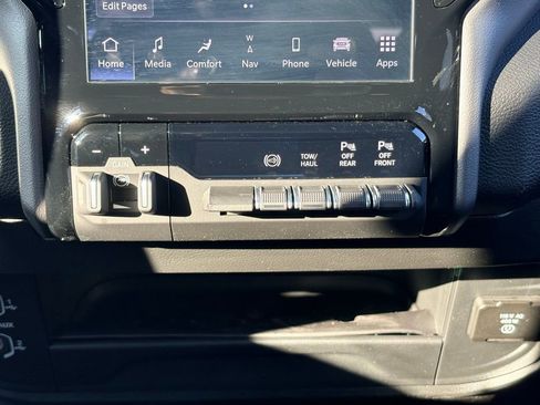 New 2026 RAM 3500 Laramie image 18