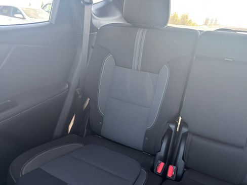Used 2026 Chevrolet Blazer LT FWD image 39