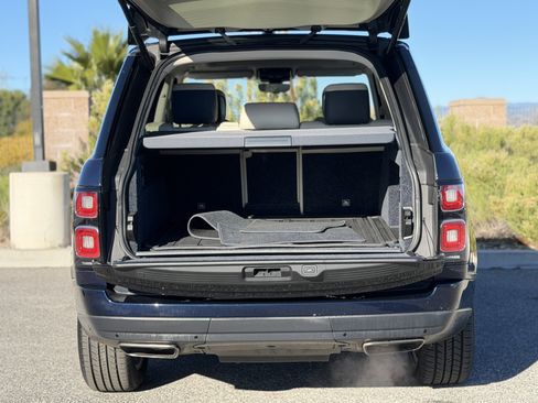 Used 2020 Land Rover Range Rover HSE image 12