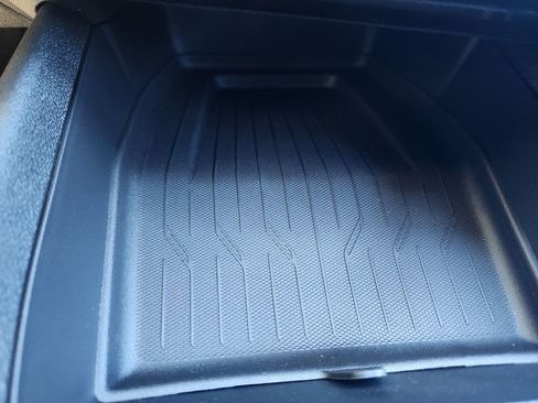 New 2026 Chevrolet Equinox EV LT image 19