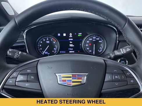 Certified 2025 Cadillac XT5 Premium Luxury w/ Technology Package AWD/4WD image 3