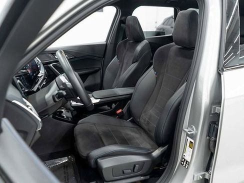 Used 2025 BMW X1 xDrive28i w/ M Sport Line w/ M Sport Package image 9