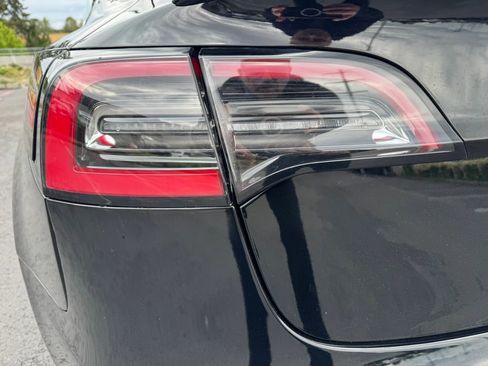 Used 2018 Tesla Model 3 Long Range AWD/4WD image 13