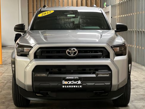 Used 2025 Toyota 4Runner SR5 image 9