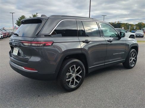 New 2025 Jeep Grand Cherokee Limited w/ Trailer Tow Package image 4
