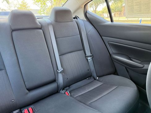 Used 2025 Nissan Altima 2.5 SV FWD image 37