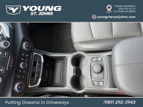 Used 2024 GMC Terrain SLT w/ LPO, Floor Liner Package AWD/4WD image 18