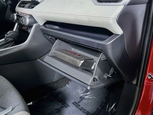 Used 2025 Toyota RAV4 XLE w/ Convenience Package FWD image 35