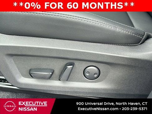 New 2025 Nissan Murano SL image 11