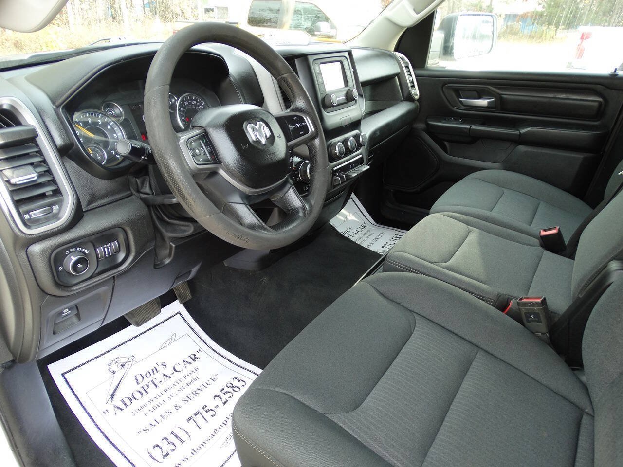 Used 2019 RAM 1500 4x4 Crew Cab Tradesman w/ SXT Appearance Group image 10