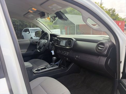 Used 2019 Toyota Tacoma SR w/ SR Convenience Package RWD image 12