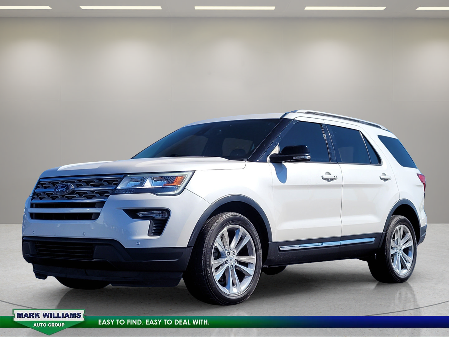 Used 2018 Ford Explorer XLT w/ Equipment Group 202A AWD/4WD image 8