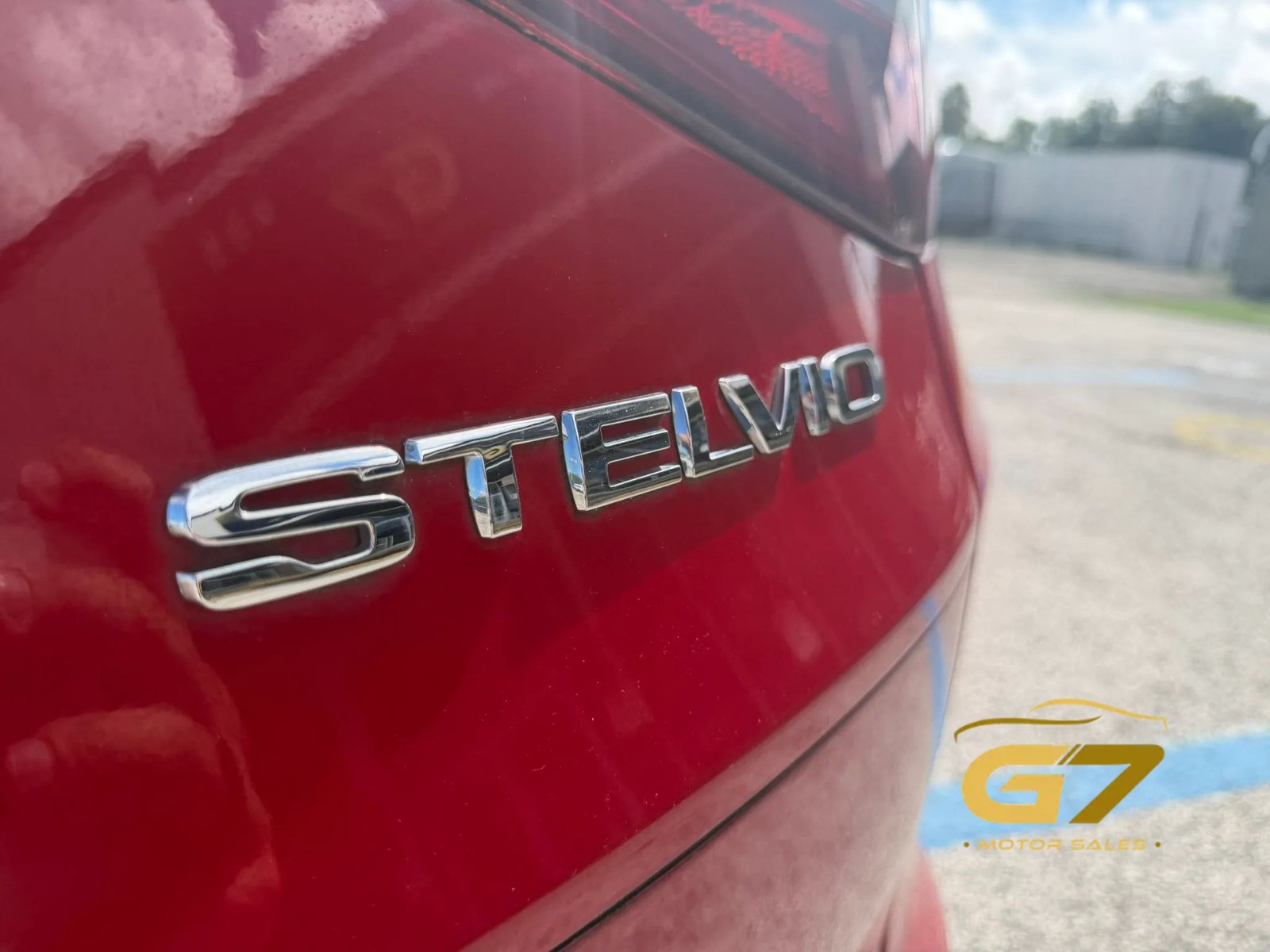 Used 2018 Alfa Romeo Stelvio Ti AWD/4WD image 8