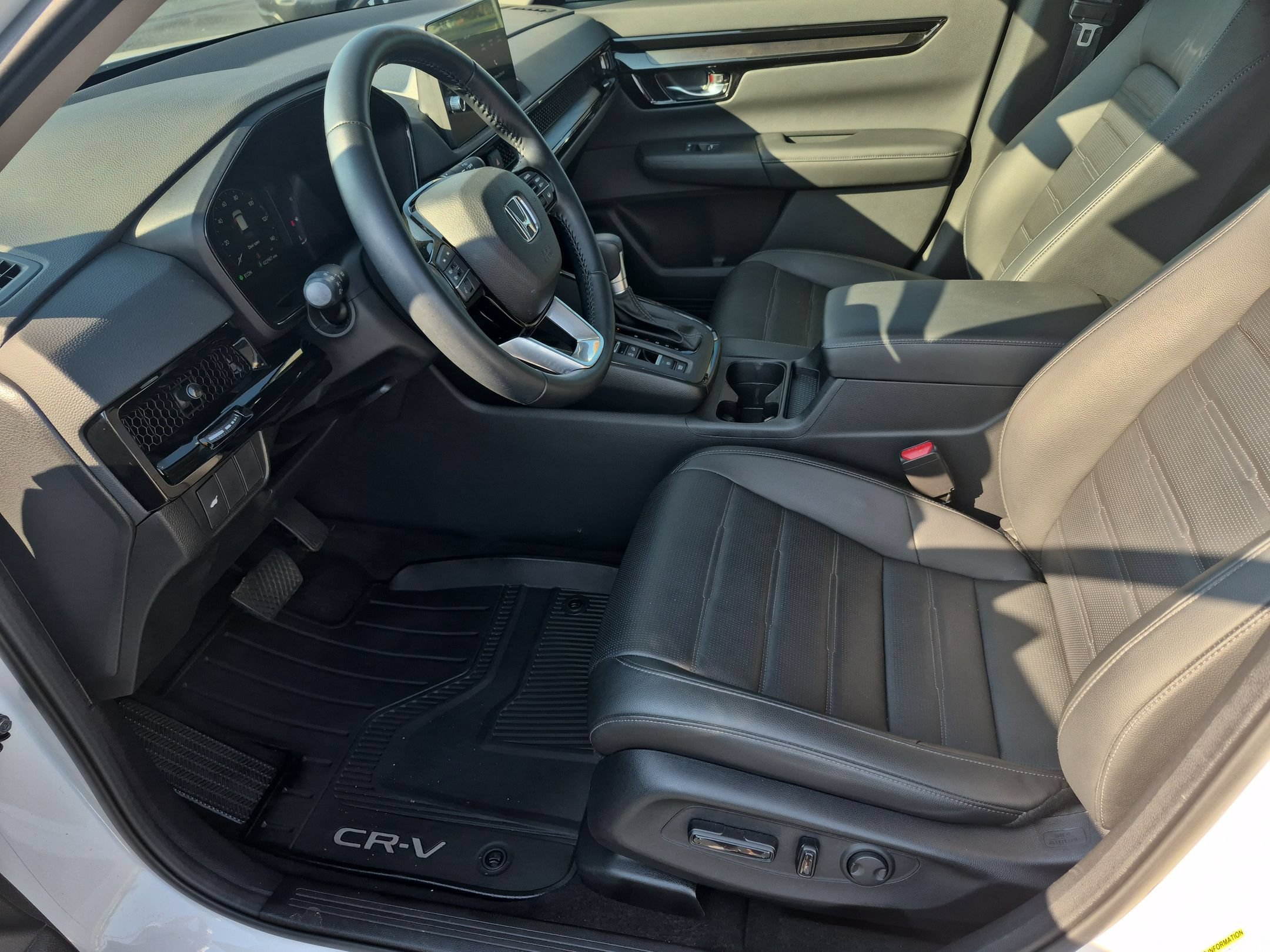 Used 2026 Honda CR-V EX-L image 16