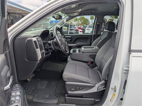 Used 2018 Chevrolet Silverado 1500 LT w/ All Star Edition image 5