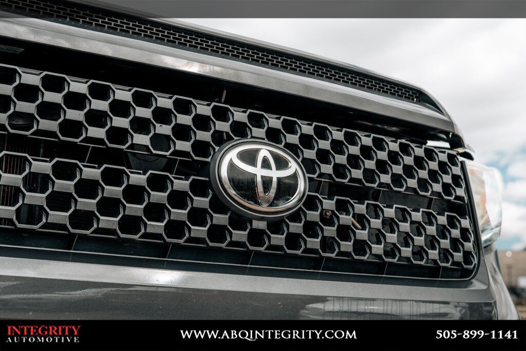 Used 2019 Toyota Tundra SR5 AWD/4WD image 10