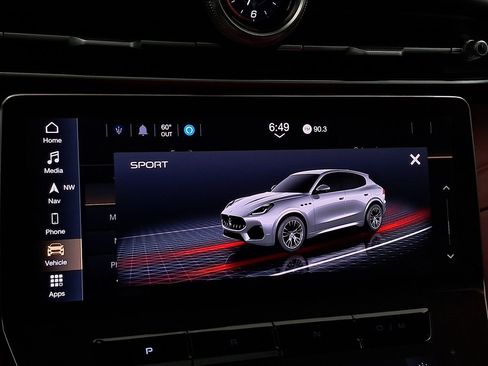 Used 2023 Maserati Grecale Modena image 24