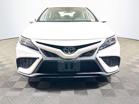 Certified 2024 Toyota Camry SE FWD image 3