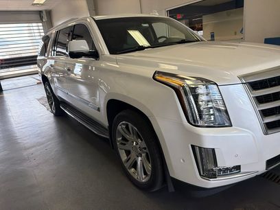 Used 2018 Cadillac Escalade ESV Luxury