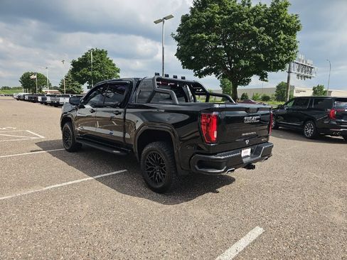 Used 2022 GMC Sierra 1500 AT4 w/ AT4 Premium Package AWD/4WD image 5
